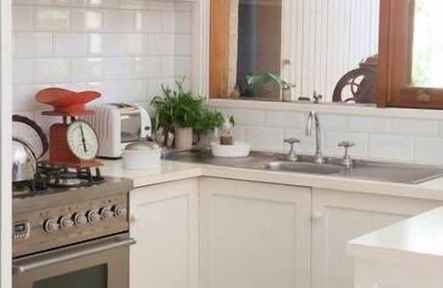 Fitzroy North Cottage | Red Gate Terrace .