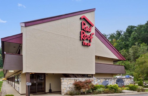 Hurricane Hotel | Red Roof Inn Charleston West - Hurricane, WV