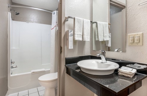 Cloverdale Hotel | Red Roof Inn Greencastle South – Cloverdale