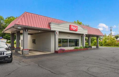 Lenoir Hotel | Red Roof Inn Lenoir