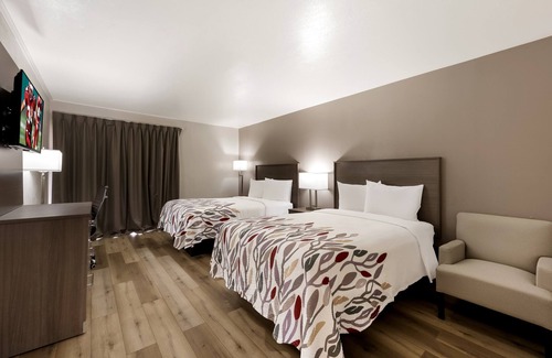 Madisonville Hotel | Red Roof Inn Madisonville