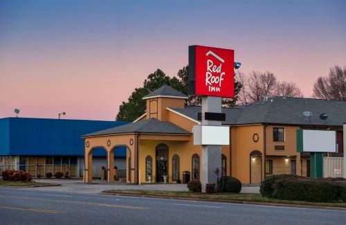 Muscle Shoals Hotel | Red Roof Inn Muscle Shoals