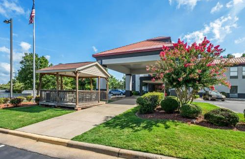 Henderson Hotel | Red Roof PLUS Henderson