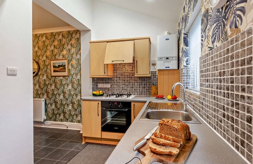 Old Colwyn Apartment | Redcote - One Bedroom Apartment, Sleeps 2