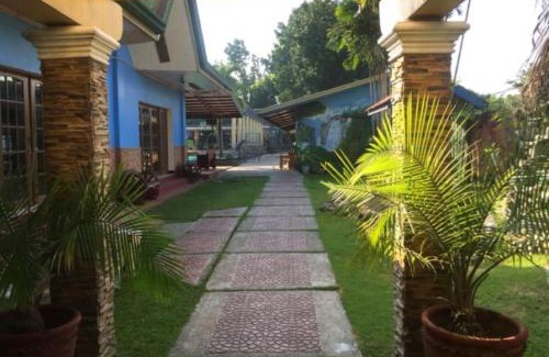 Alcala Hotel | RedDoorz @ Alcala Garden Resort