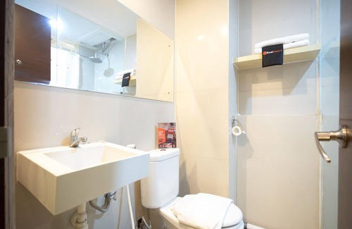 Bogor House | RedDoorz Apartment @ Bogor Valley