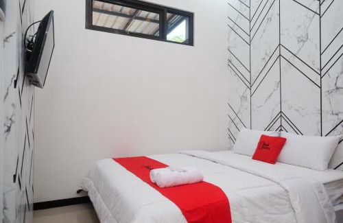 West Semarang Hotel | RedDoorz at Tasneem Puspowarno Semarang