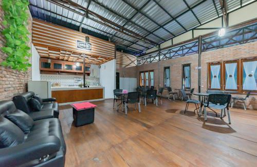 Kalimantan Hotel | RedDoorz near GOR Parenggean