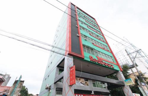 Quiapo Hotel | RedDoorz near Quiapo Church Manila
