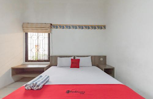Sukabumi House | RedDoorz near Taman Kota Lapang Merdeka Sukabumi