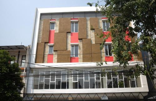 Tanjung Duren Utara House | RedDoorz Plus near Mall Ciputra Jakarta