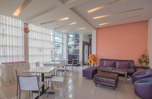 Bitung Hotel | RedDoorz plus near Pelabuhan Bitung