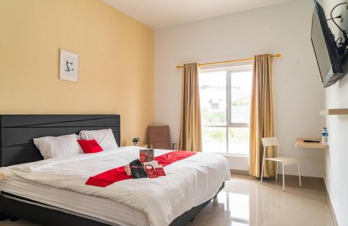 Serpong House | RedDoorz Plus near Teras Kota 3