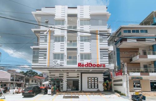 Olongapo Hotel | RedDoorz @ St. Catherine Residences Olongapo City