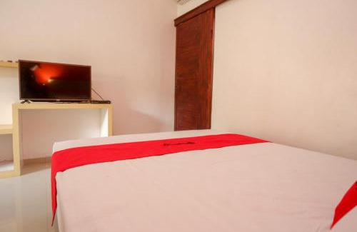 Rembang Hotel | RedDoorz Syariah near Alun Alun Kota Rembang
