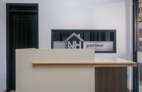 Tembalang Hotel | RedDoorz Syariah near UNIMUS Semarang
