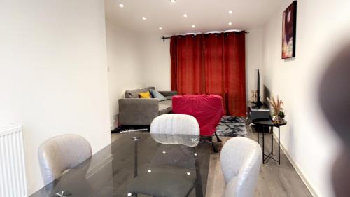 Plaistow House | Redline homes