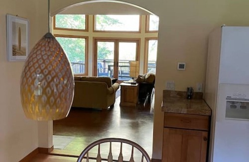 Redway House | Redwood Creek Getaway!