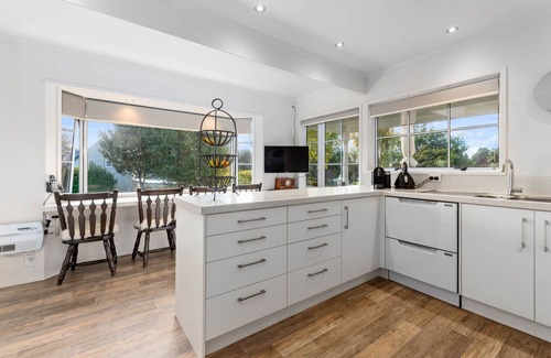 Lynmore House | REDWOODS LUXURY COMFORT (LONGER STAYS CONSIDERED AT DISCOUNTED RATES)
