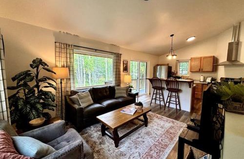 Fishhook House | Reed Lake Northstar Cabins
