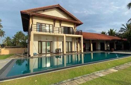Pamunugama Villa | Reef Bungalow Private Villa, 6 bedrooms