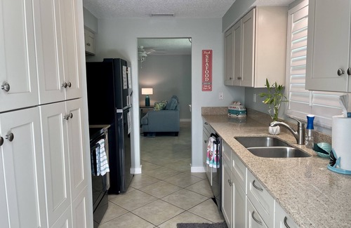 Isles of Capri House | "Reel-Laxation"-Quaint Isles of Capri Home w/Boat Dock Near Marco Island/Naples
