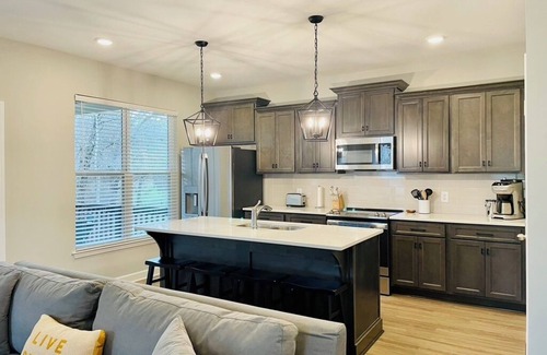 Dickel House | Reel Simple