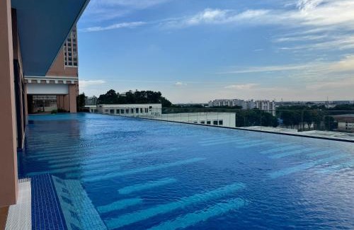 Petaling District Apartment | REENHOMESTAY Edu Sentral Setia Alam Shah Alam