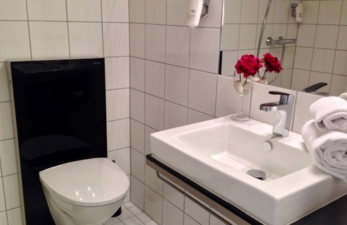 Frogn Hotel | Reenskaug Hotel