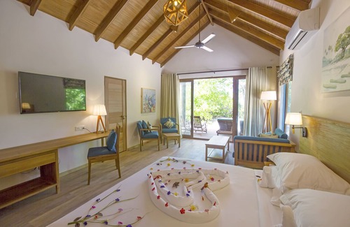 Filaidhoo Resort | Reethi Faru Resort - Stay 5 Nights or more & Enjoy a Free Sunset Cruise