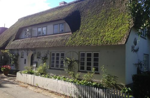 Nieblum Apartment | Reetstübchen