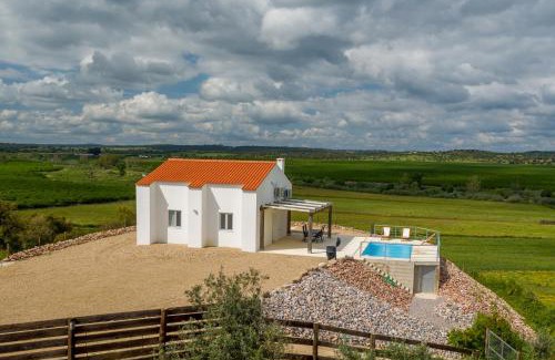 Mora House | Refúgio sobre a paisagem alentejana