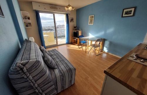 Arzon Apartment | REF 145 Studio pour trois personnes vue Port Crouesty