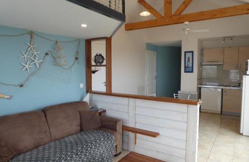 Arzon Apartment | REF 146 Appartement pour quatre personnes jolie vue Port Crouesty ARZON