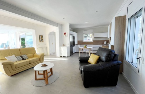 El Mas Fumats Villa | Ref. Alb30 - ENCHANTING VILLA WITH SWIMMING POOL AND SEA VIEW