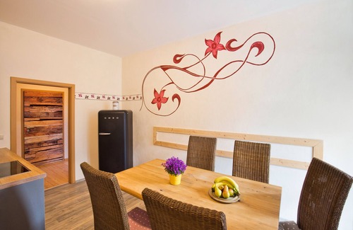 Oybin Apartment | Refreshingly creative & spacious apartment "Hochfilzen"