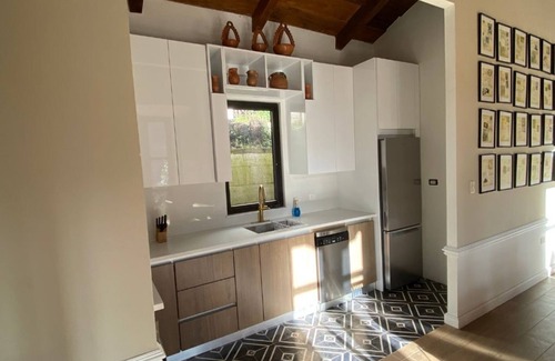 San Mateo Milpas Altas House | Refuge where Tradition and Nature Meet