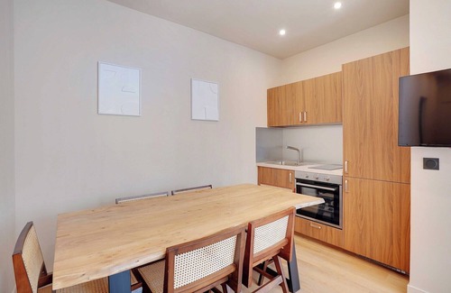 Gare Apartment | Refurbished Apartment - 2BD/8P - Place D'Italie