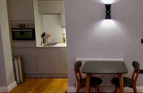 Twickenham Riverside House | REFURBISHED! Townhouse studio apartment