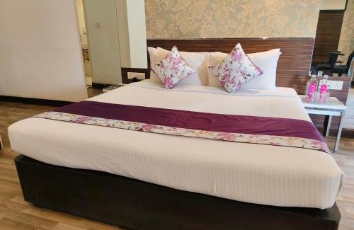 Shivaji Nagar Hotel | Regenta Place Bangalore, Cunningham Road