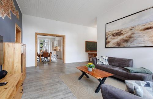 Holstenniendorf Apartment | Reit- und Ferienhof Alte Dorfschule
