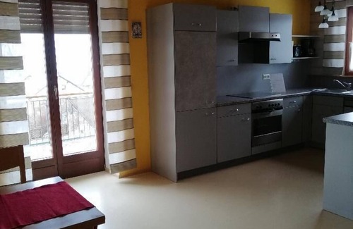 Heinrichskirchen Apartment | Reitinger vacation apartment with balcony