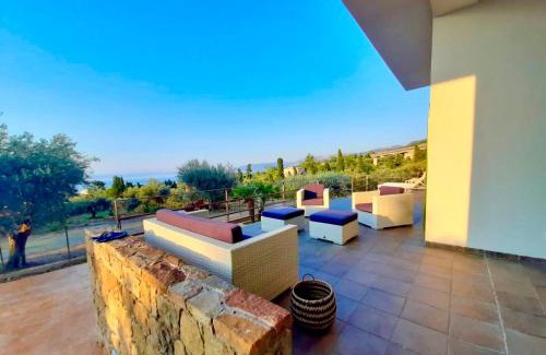 Acquedolci Villa | RELAIS COUNTRY HOUSE - TERRACE on AEOLIAN ISLANDS