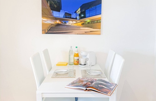 Aachen House | Relax Aachener Boardinghouse Premium 1 App 2