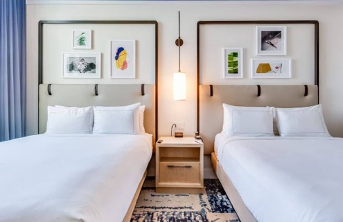 Ojus Hotel | Relax and Recharge in Miami! Rooftop Pool, Pet-friendly Property!