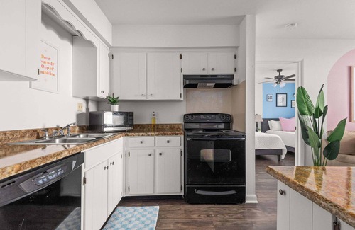 Music Row Condo | Relax and Unwind on Music Row