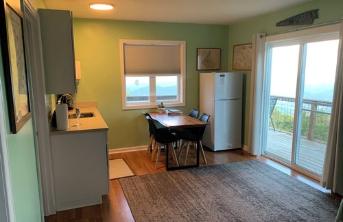 Free Union Cottage | Relax at 3100 feet and enjoy the peace and tranquility