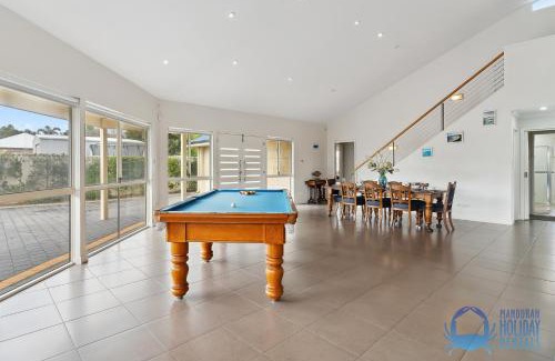 Falcon House | Relax at Falcon By The Bay