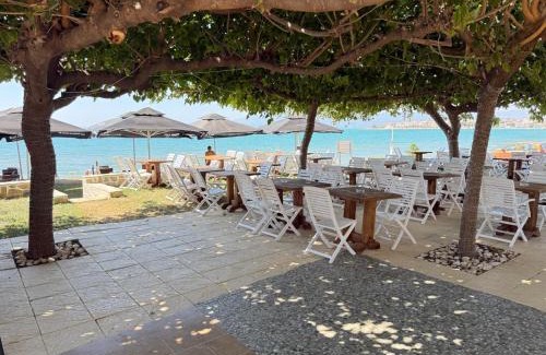 Chalcis Apartment | Relax by the sea!