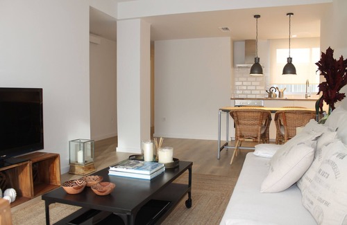 Alicante Condo | Relax & Enjoy in a property, completely reformed, high standard quality and design